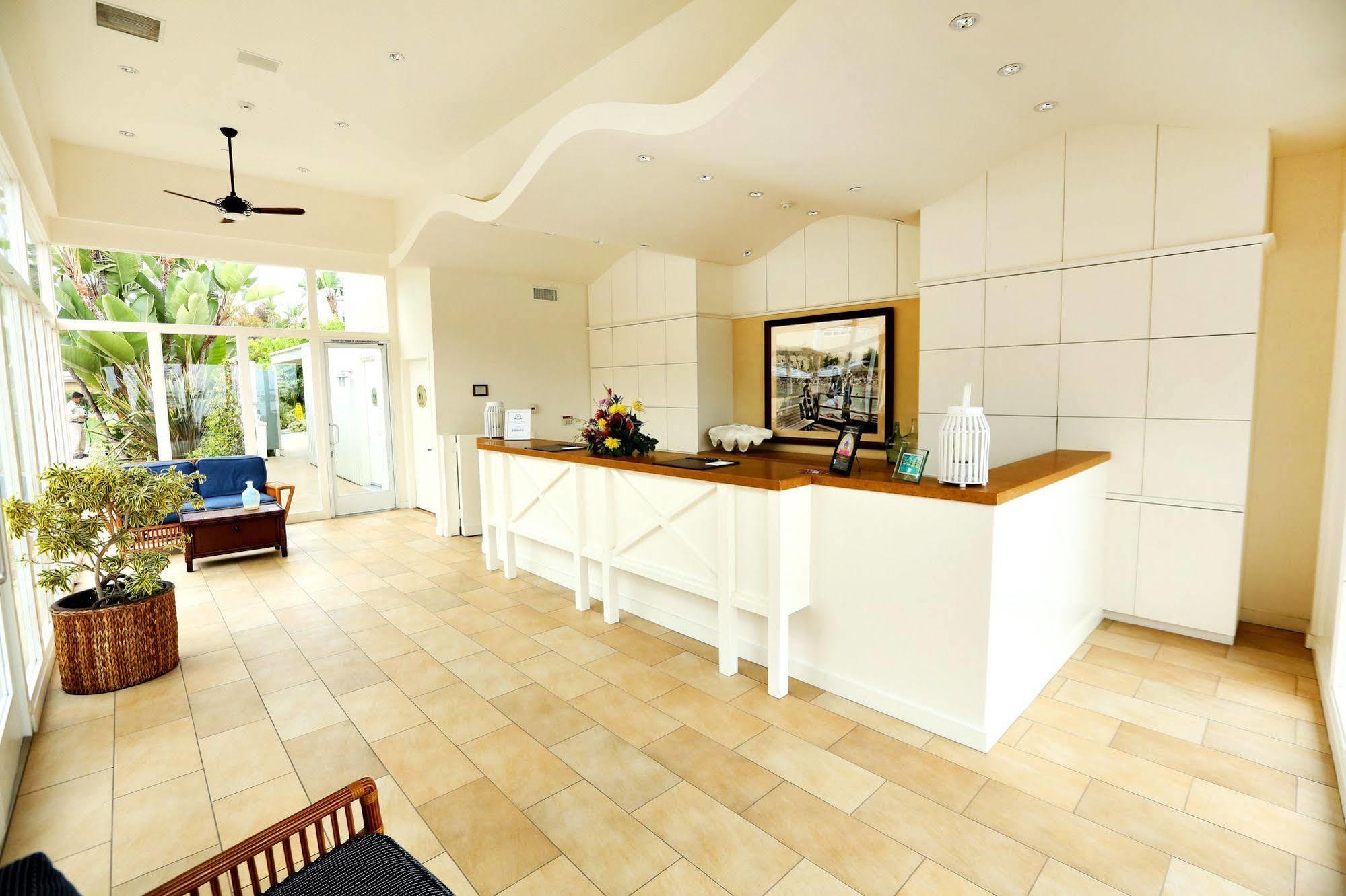 Pavilion Hotel Avalon Extérieur photo