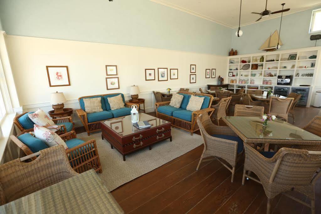 Pavilion Hotel Avalon Extérieur photo